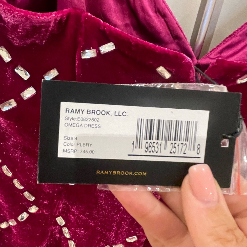 Ramy Brook Gown-NEW-Size 4🌸🌸 - Picture 6 of 7